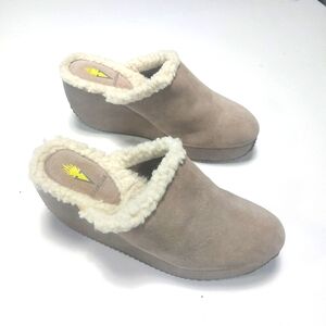 Women's Beige Volatile Leather Clog Size 10